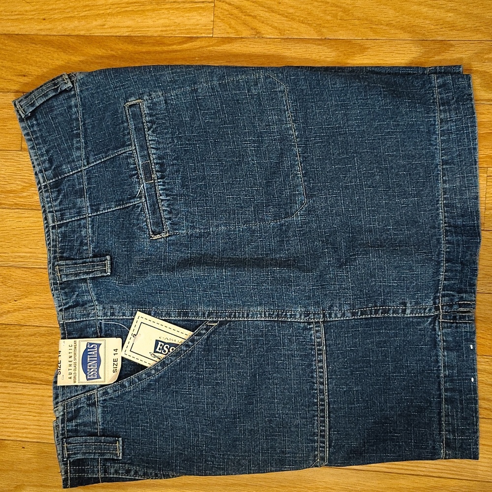 Women's Essentials Denim shorts